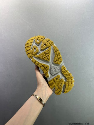 HOKA M Stinson 7