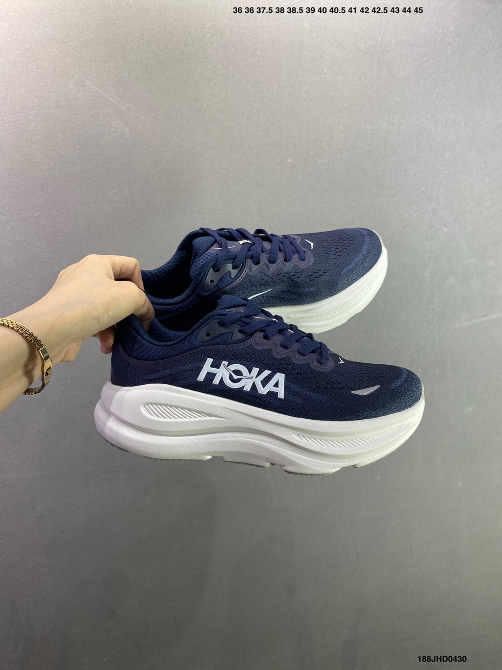 HOKA ONE ONE Bondi 9