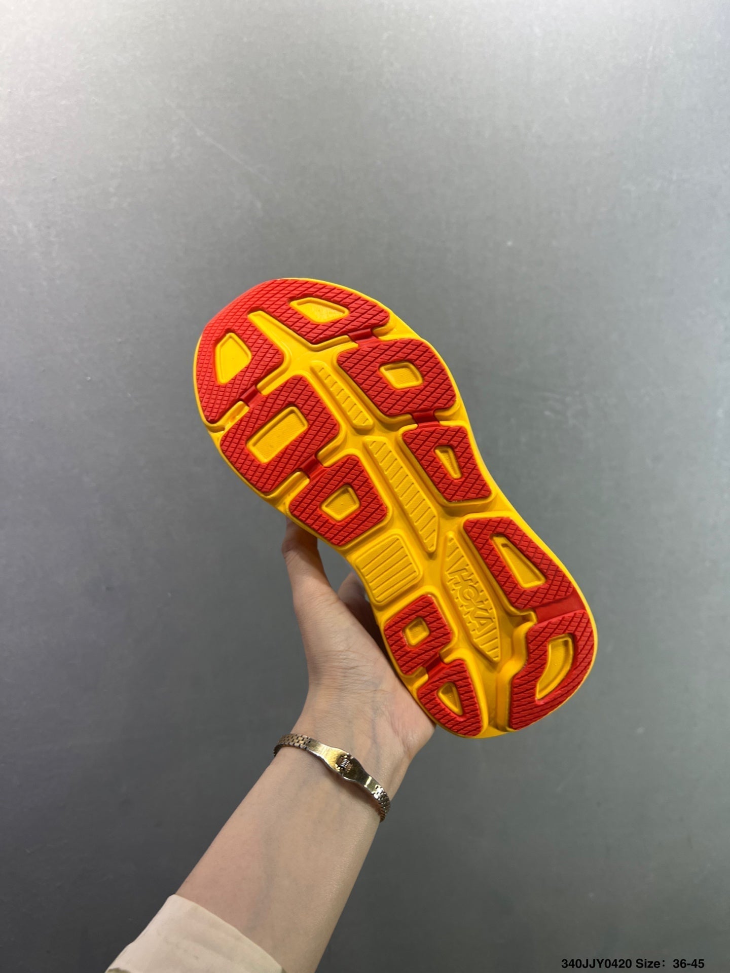 HOKA ONE ONE Bondi 9