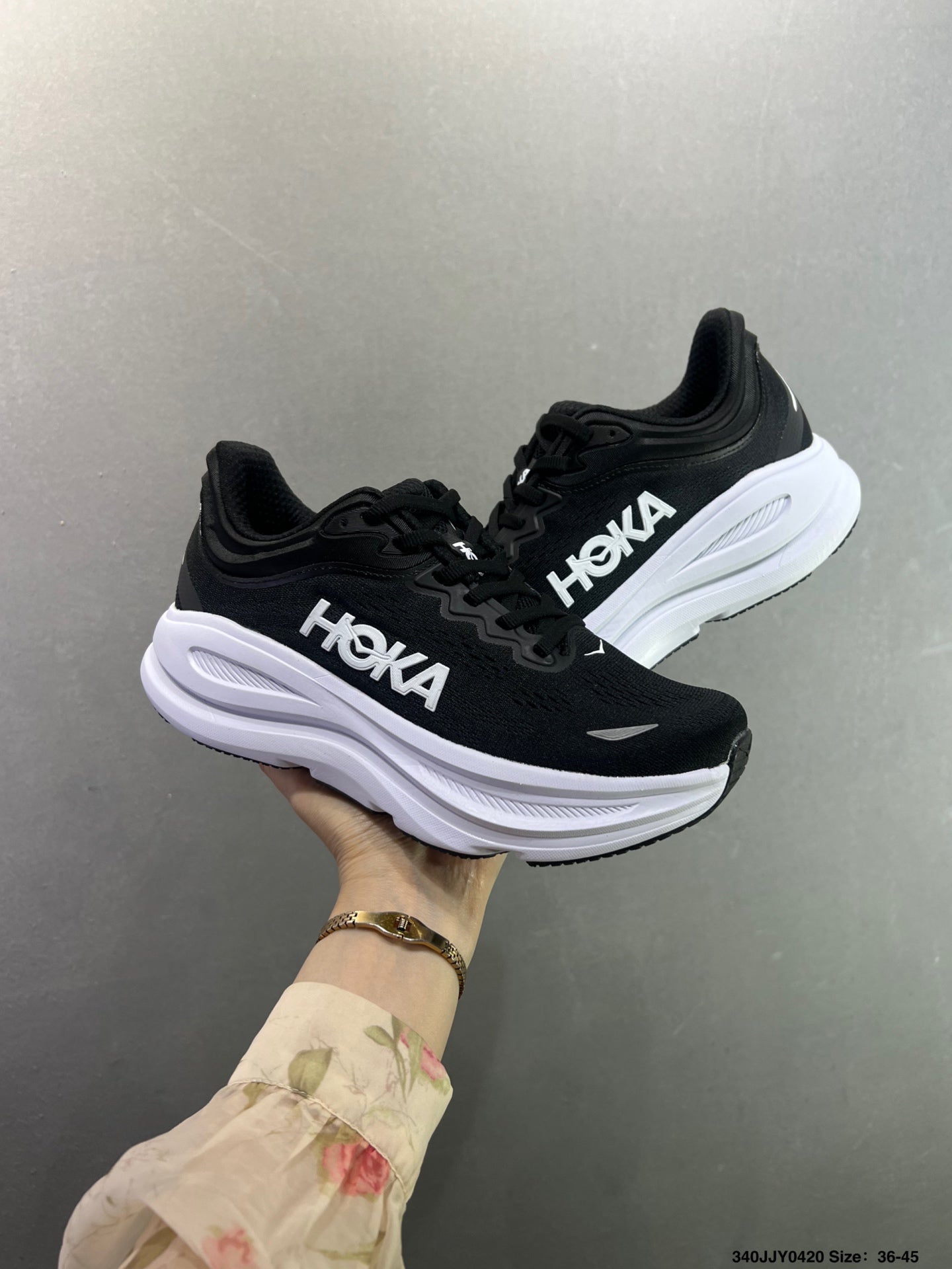 HOKA ONE ONE Bondi 9