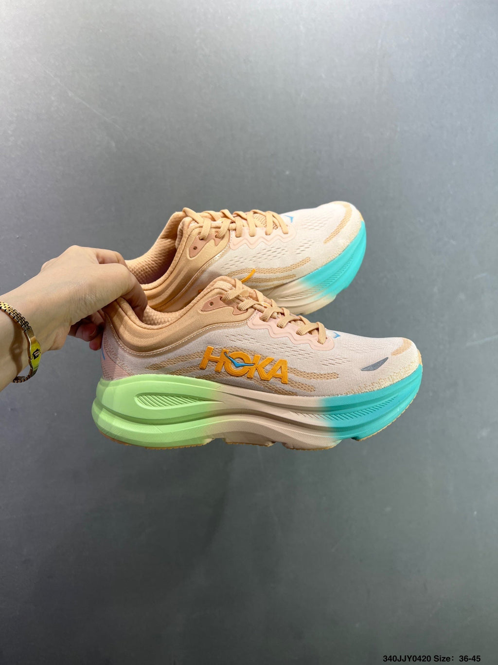HOKA ONE ONE Bondi 9