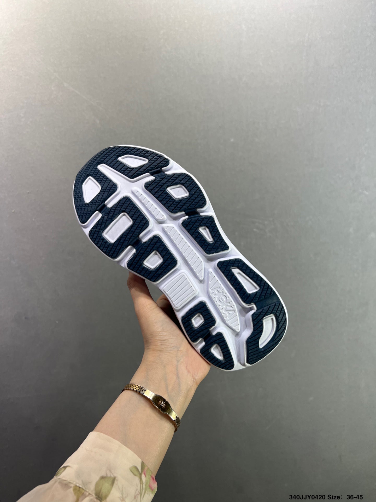 HOKA ONE ONE Bondi 9