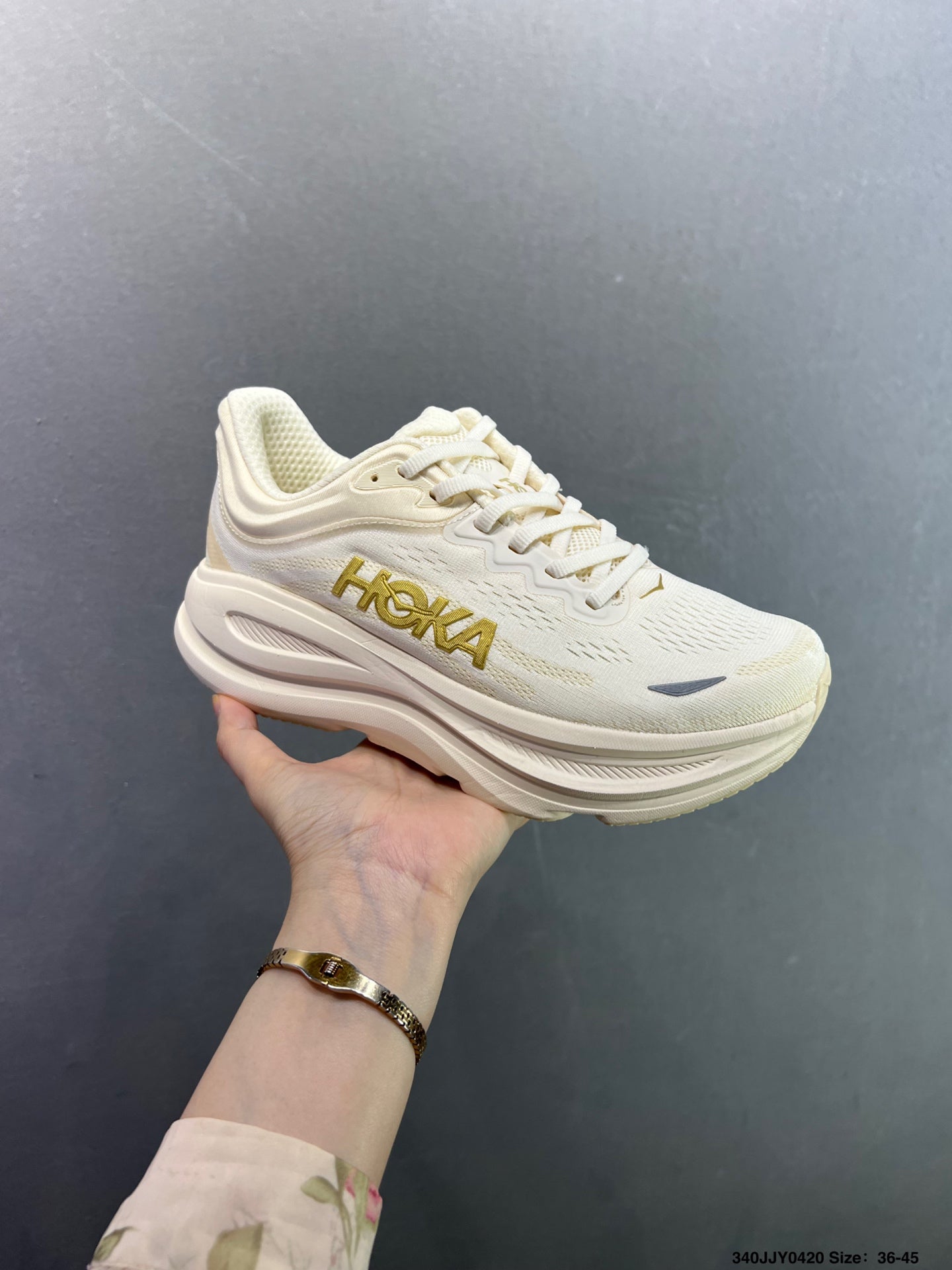 HOKA ONE ONE Bondi 9