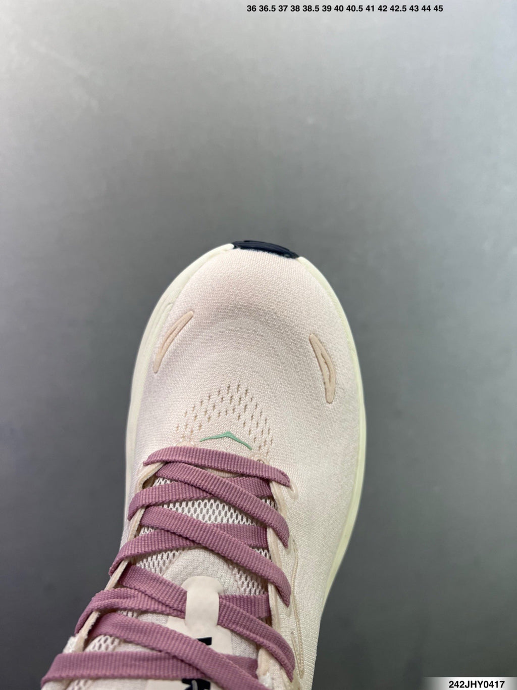 Hoka One One M ARAHI 8
