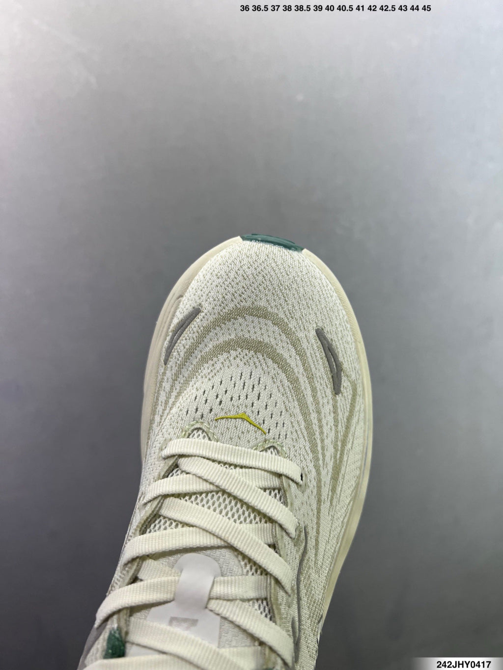 Hoka One One M ARAHI 8