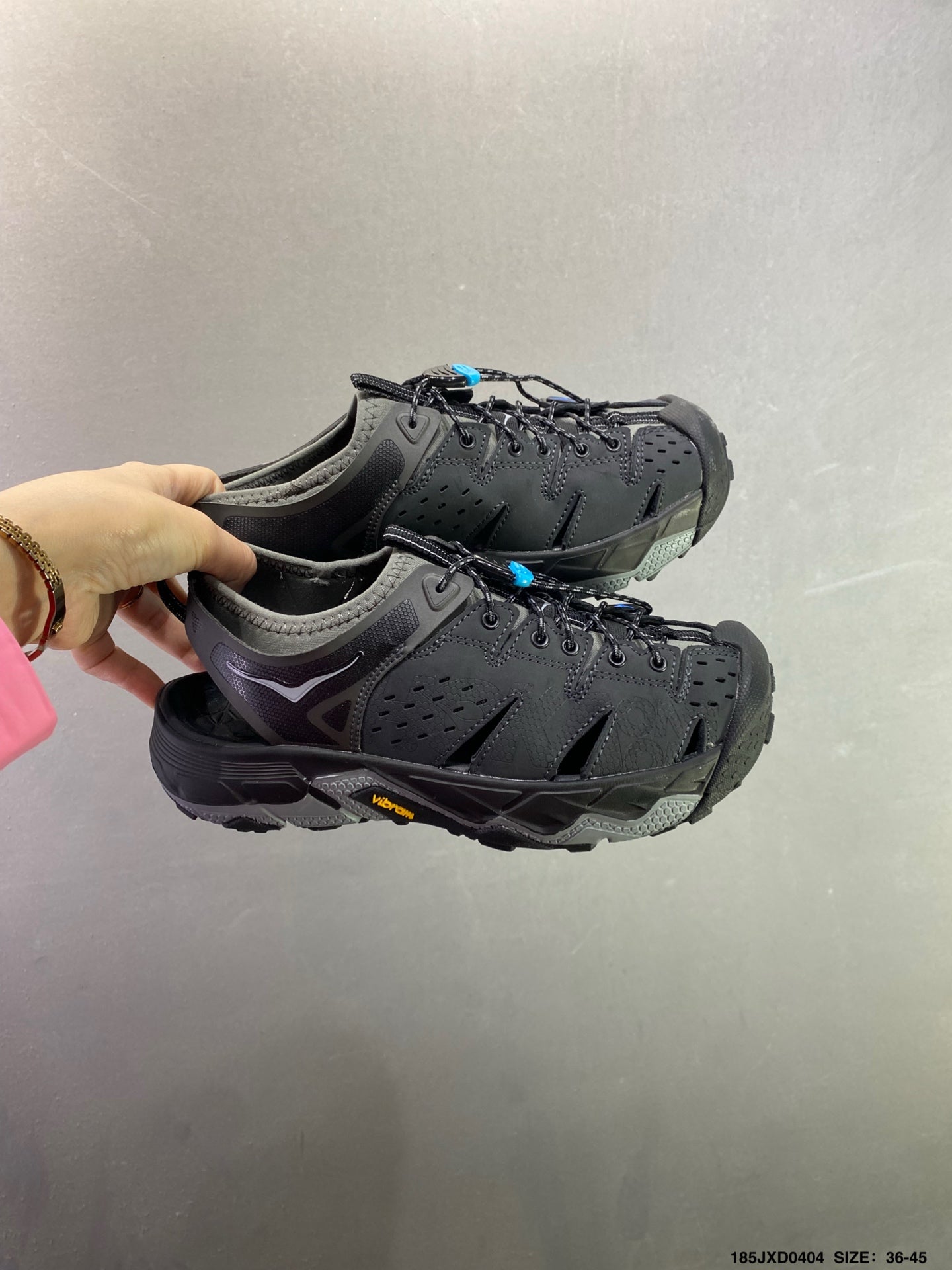HOKA ONE ONE VIBRAM TOR TRAFA