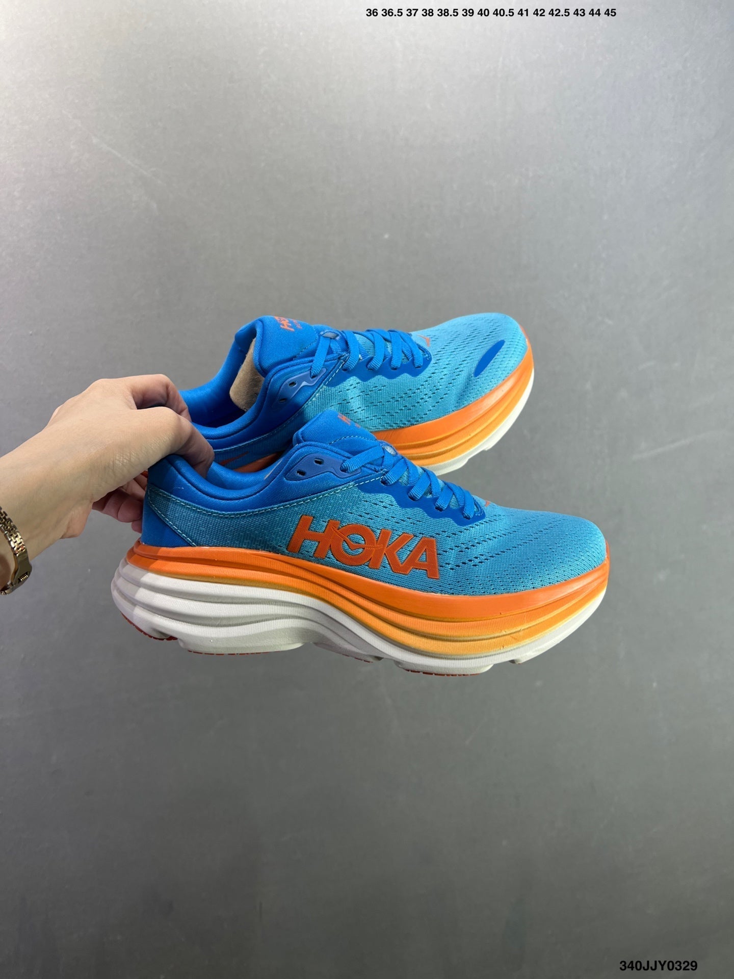 HOKA W BONDI 8