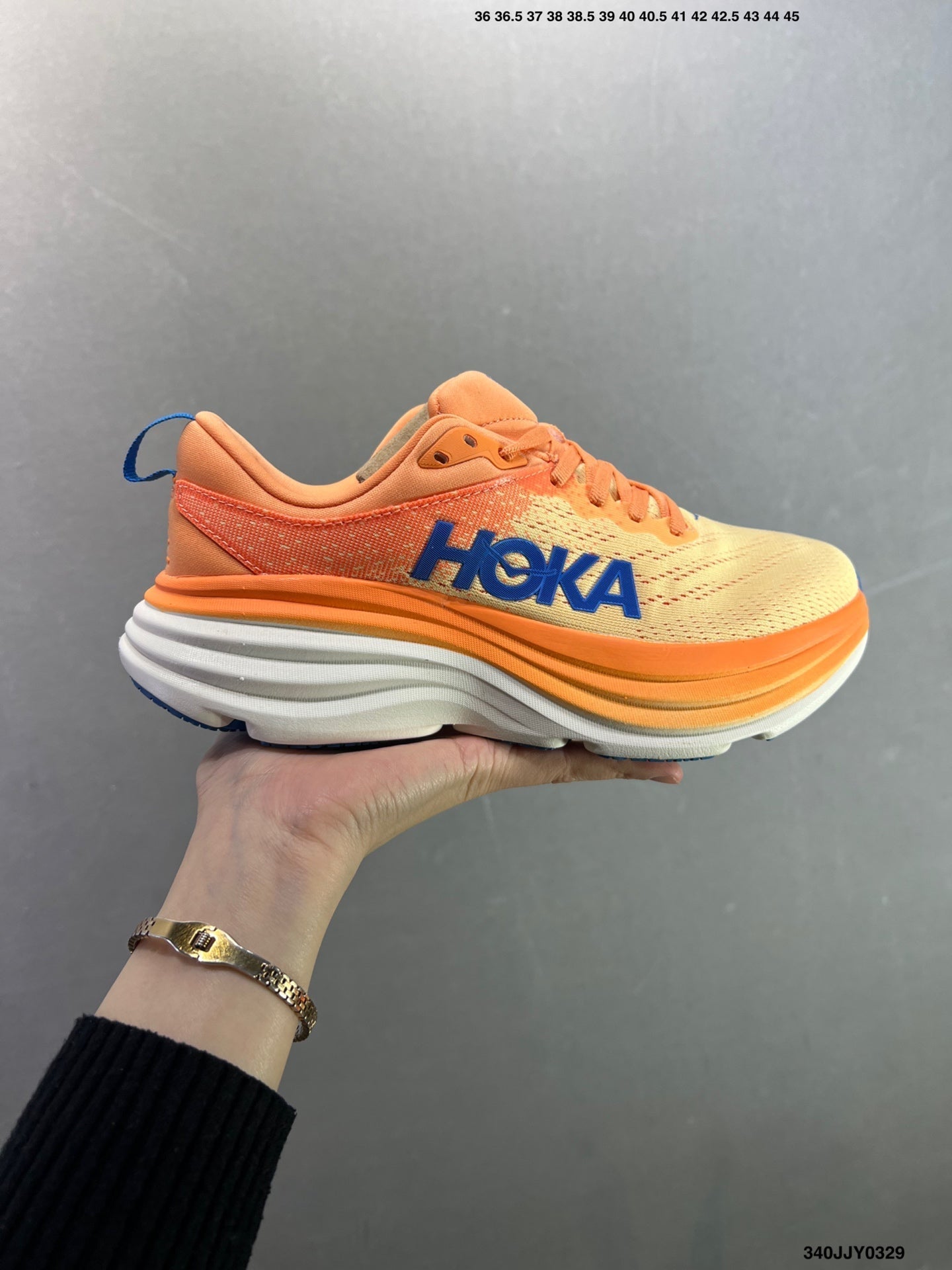 HOKA W BONDI 8
