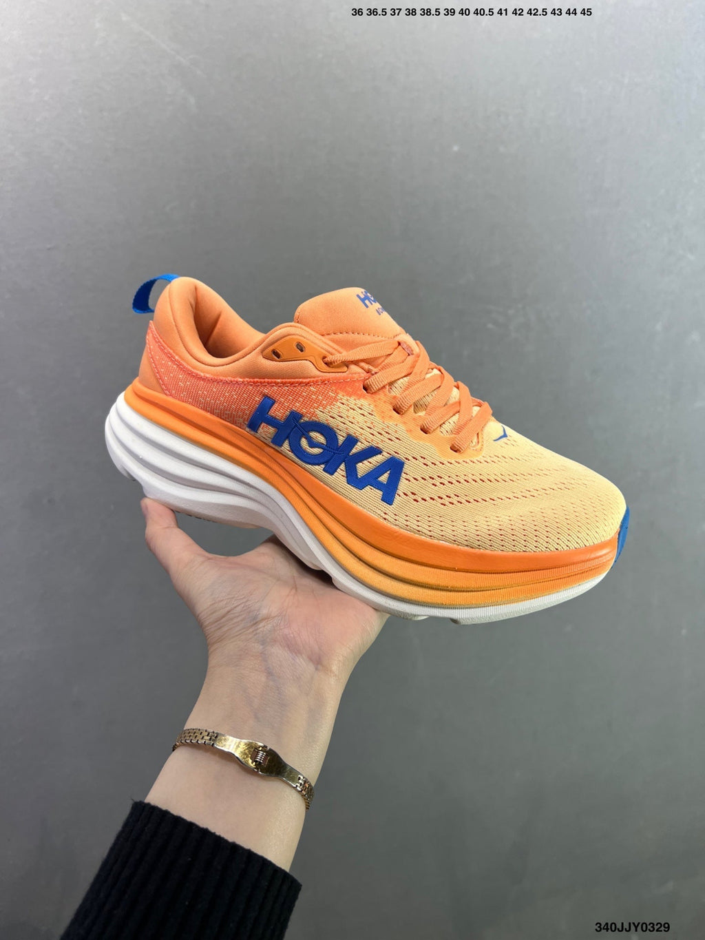 HOKA W BONDI 8