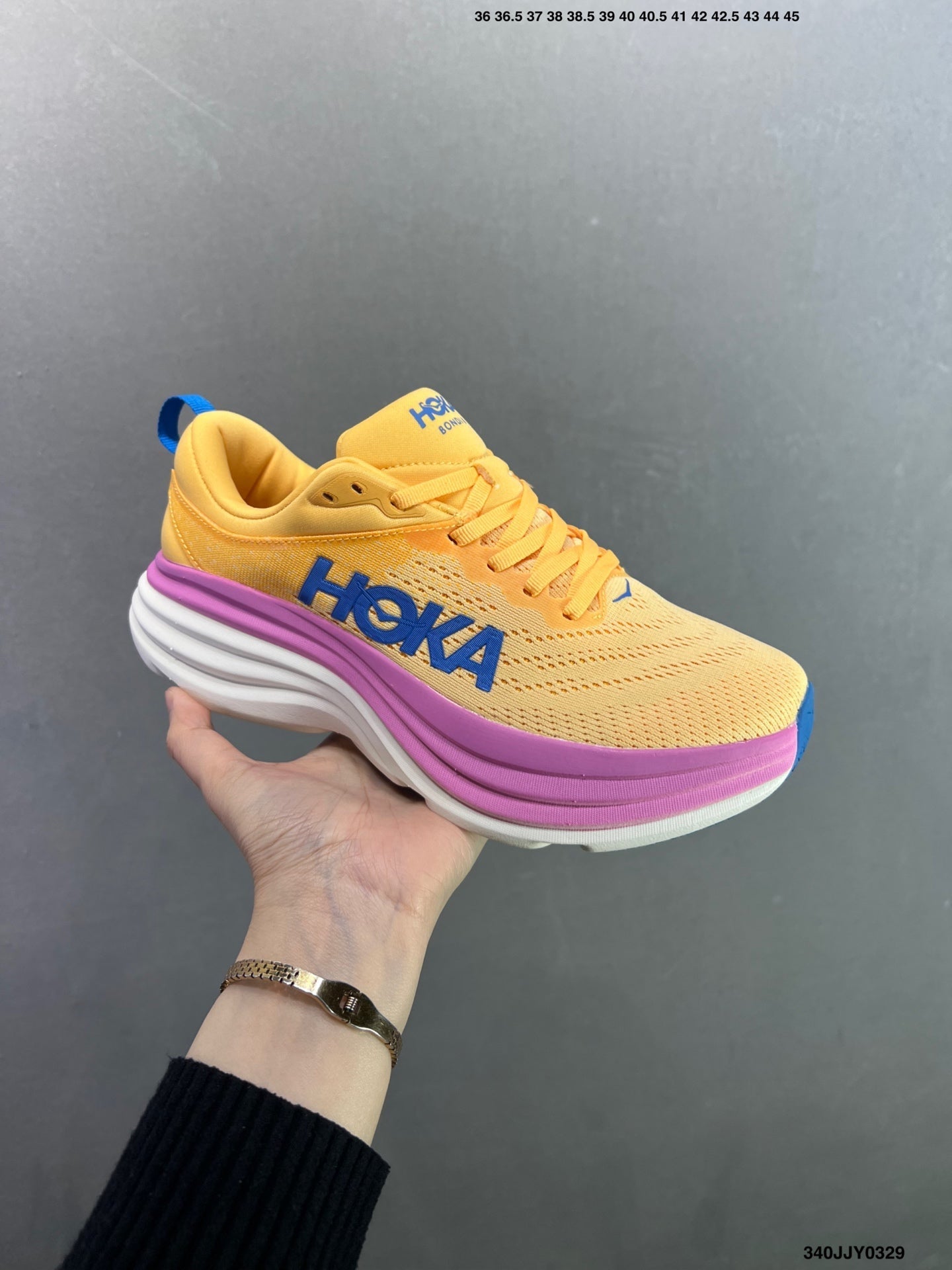 HOKA W BONDI 8