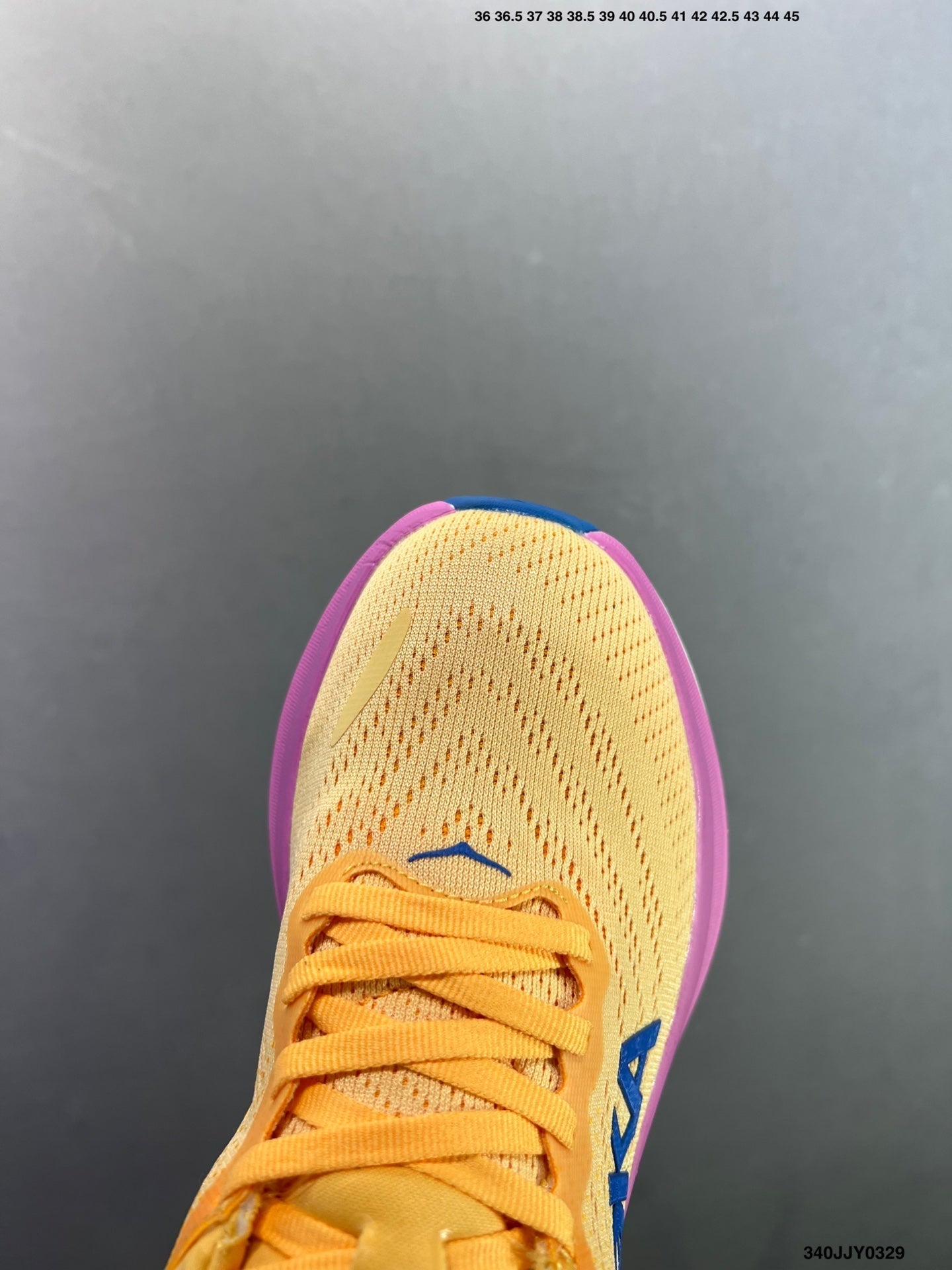 HOKA W BONDI 8