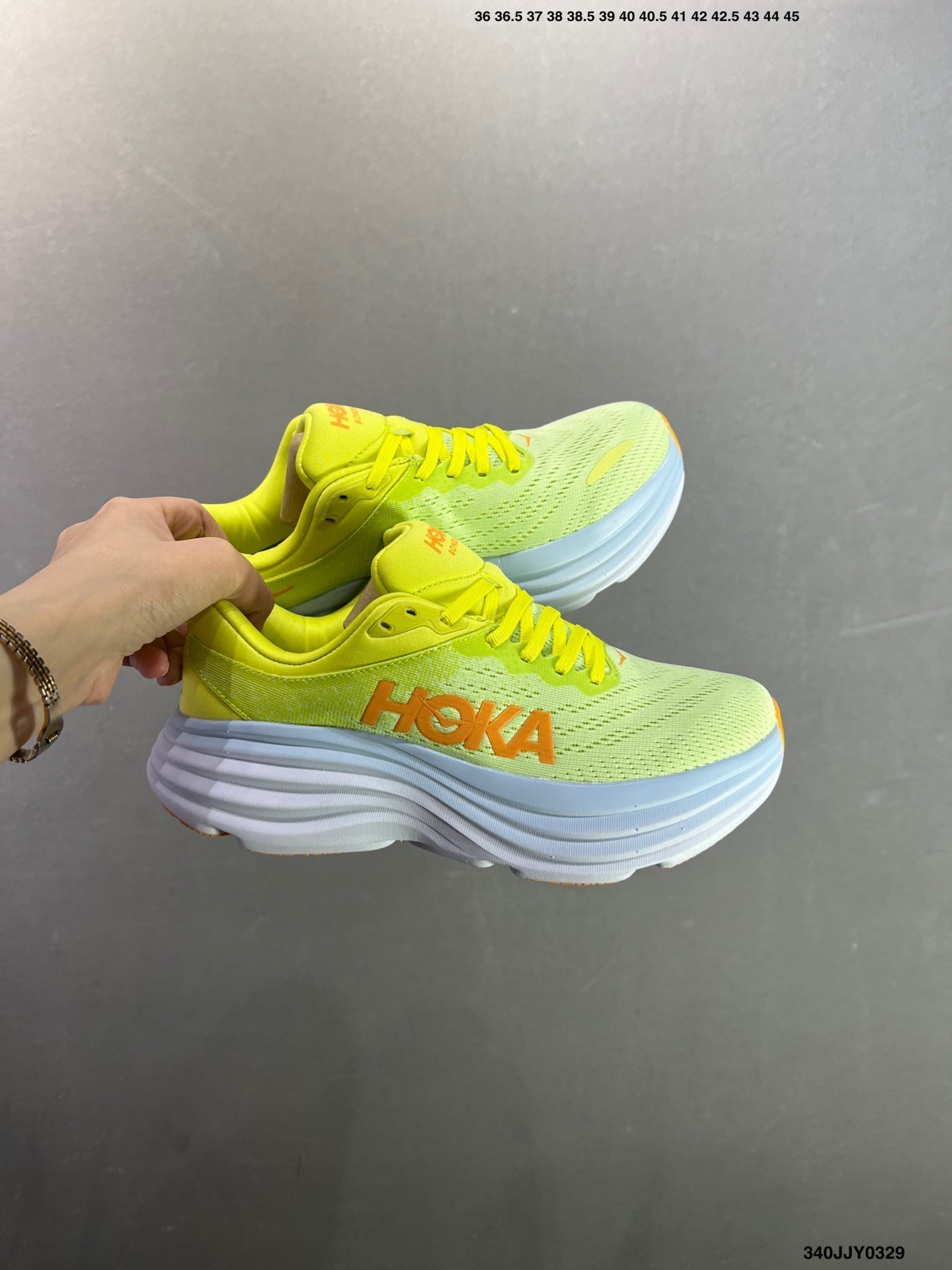 HOKA W BONDI 8