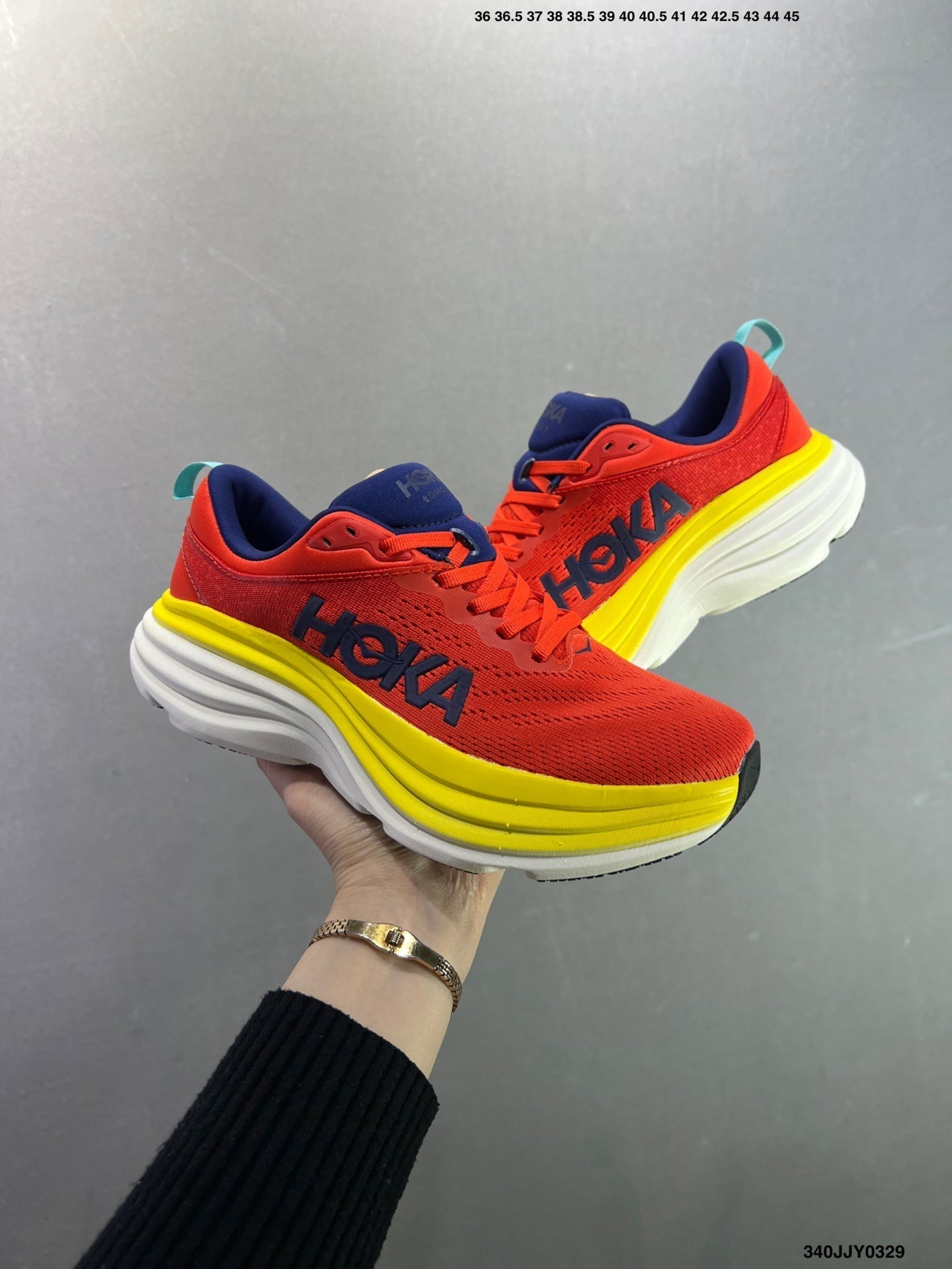 HOKA W BONDI 8