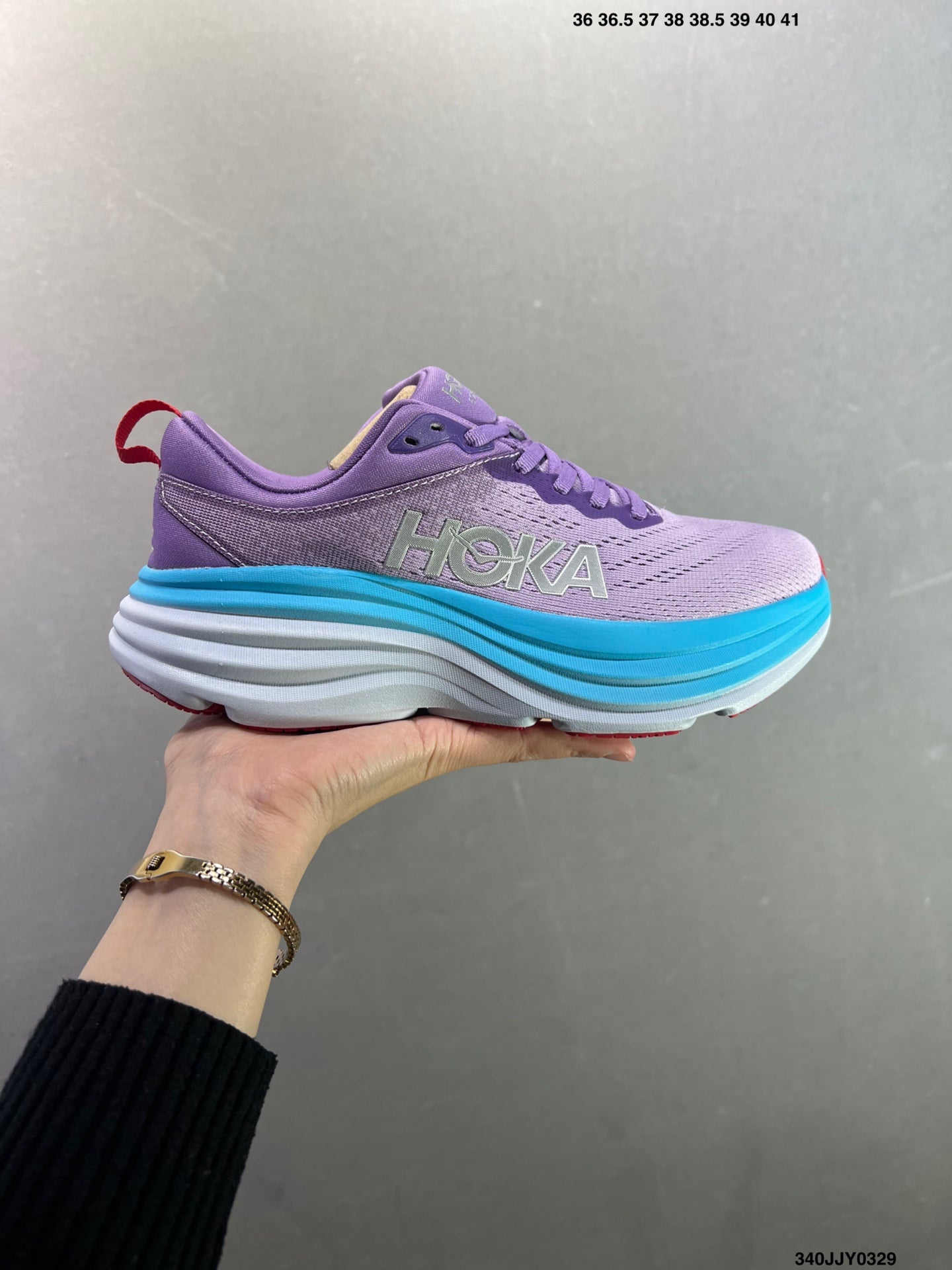 HOKA W BONDI 8