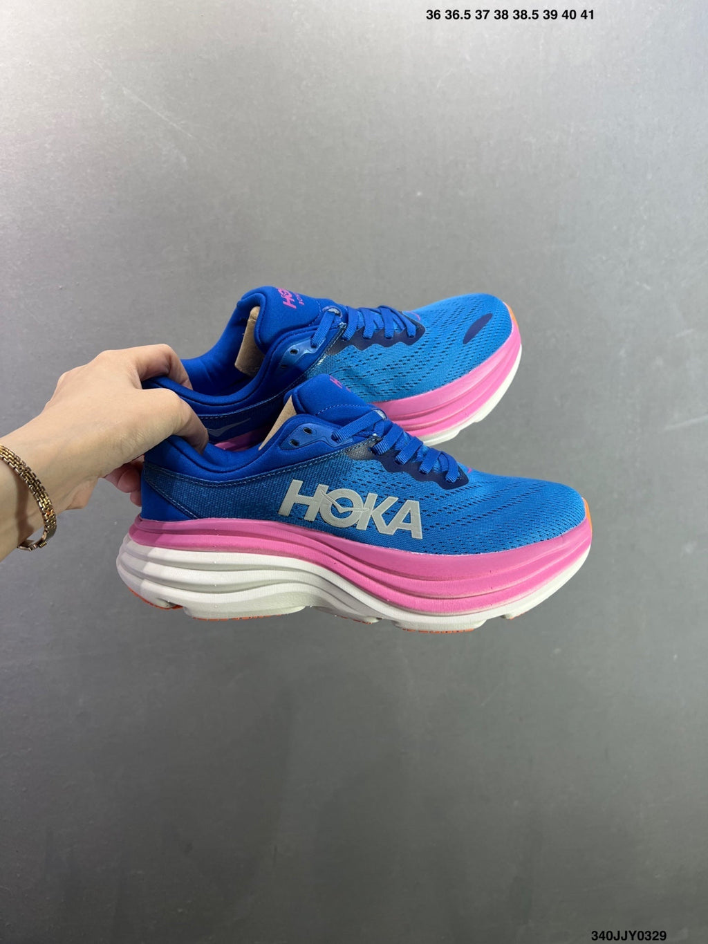 HOKA W BONDI 8