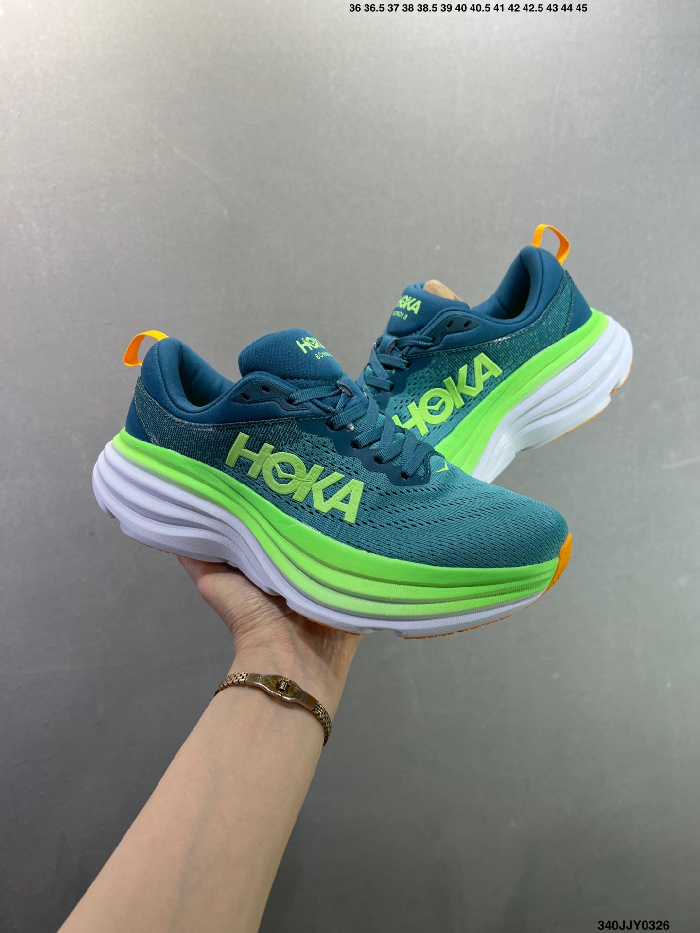 HOKA ONE ONE Bondi 8