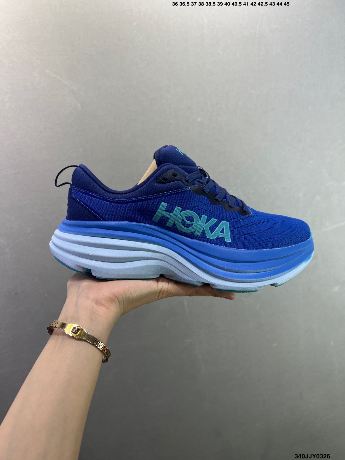 HOKA ONE ONE Bondi 8