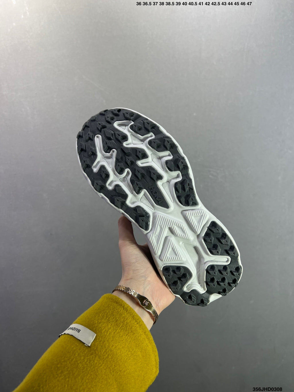 HOKA W CHALLENGER 8