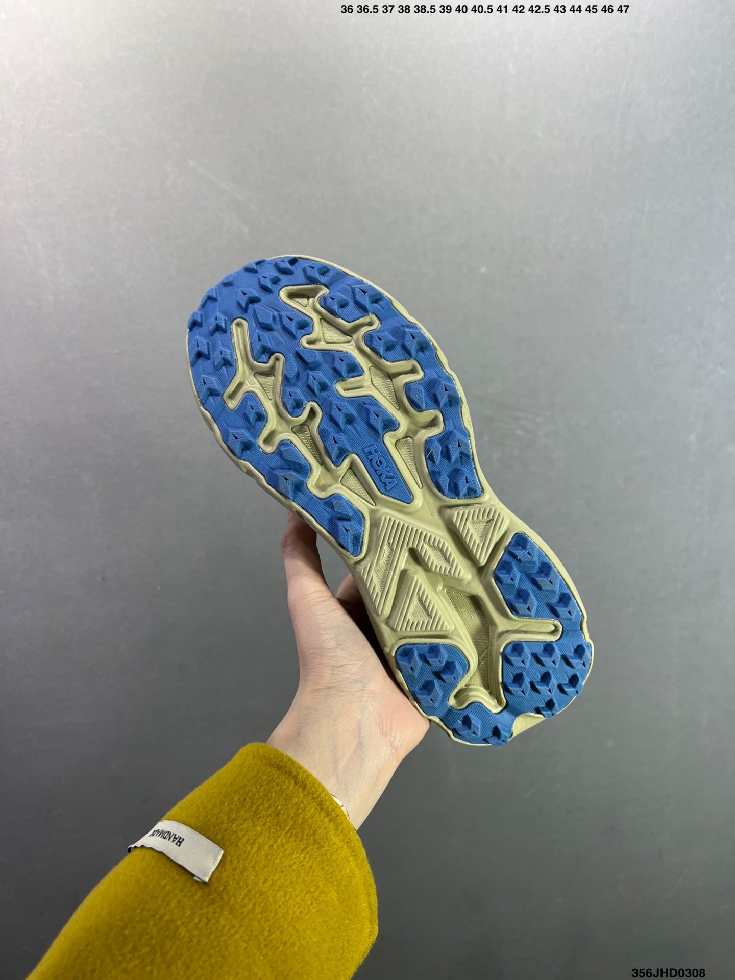 HOKA W CHALLENGER 8