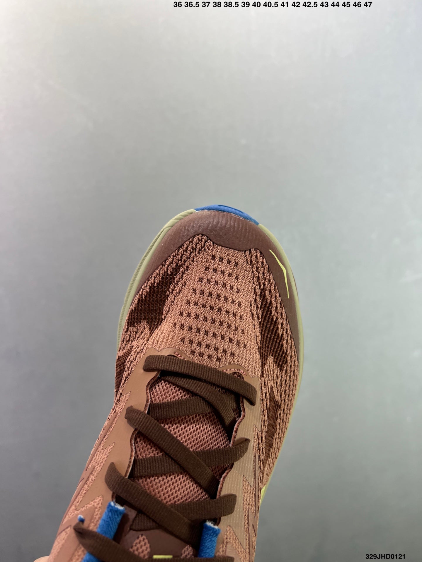 HOKA CHALLENGER 8