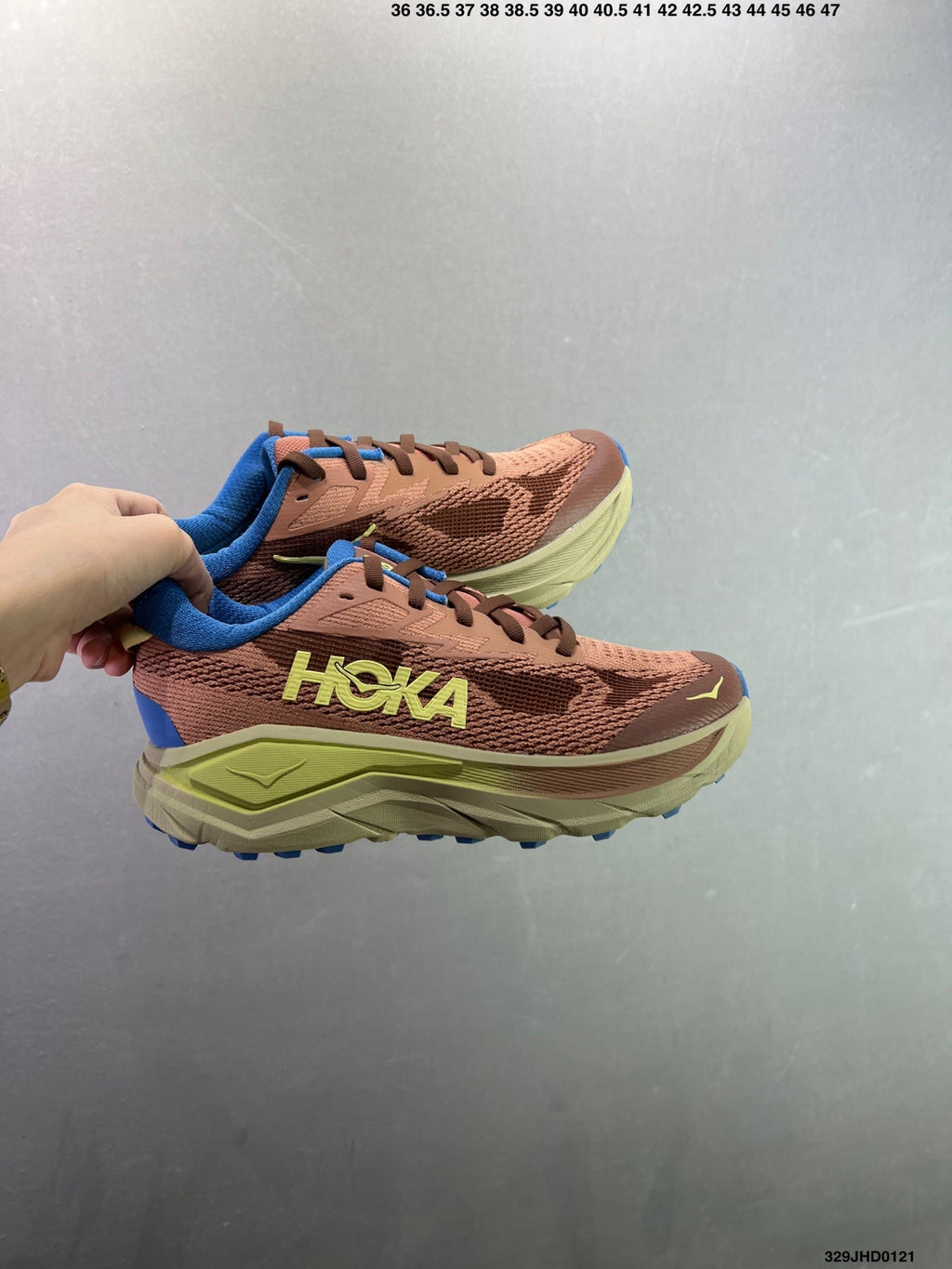 HOKA CHALLENGER 8