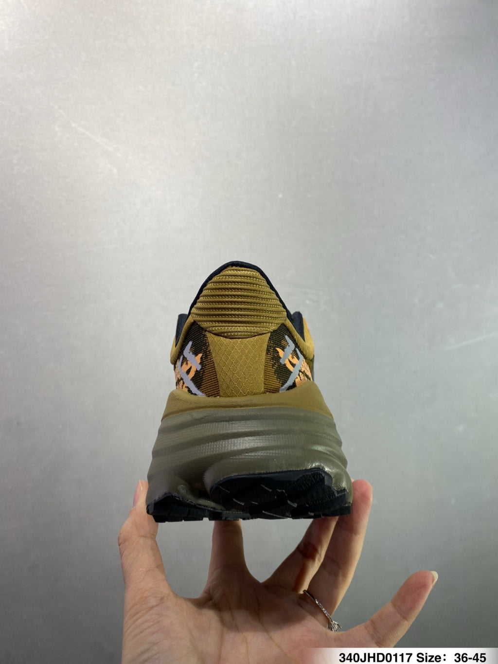 HOKA ONE ONE Stinson 7