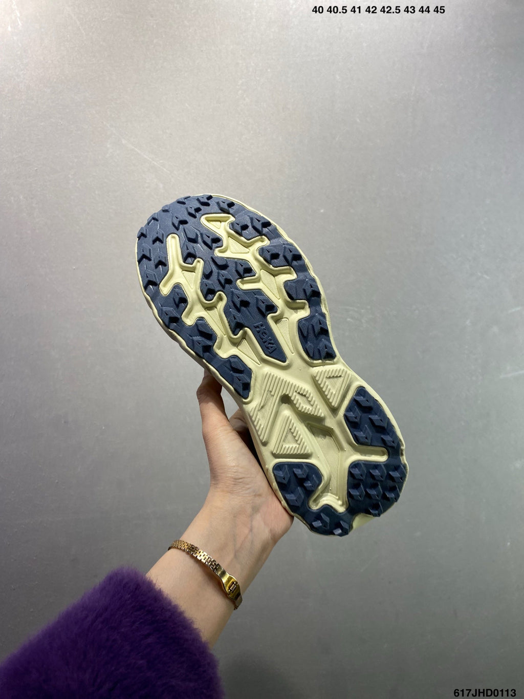 HOKA CHALLENGER 8