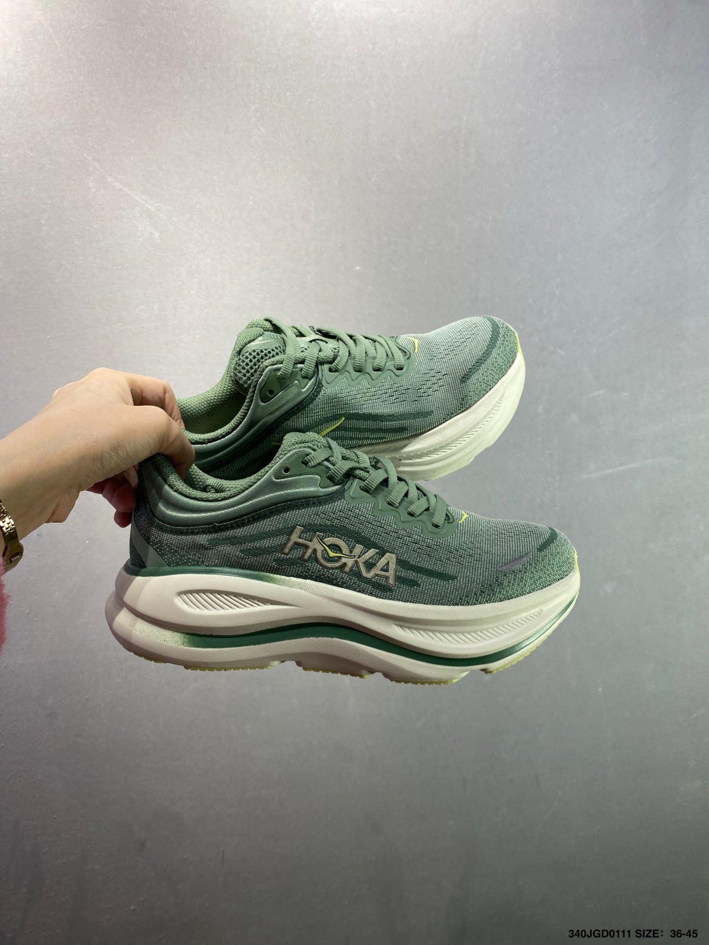 HOKA ONE ONE Bondi 9--1162011