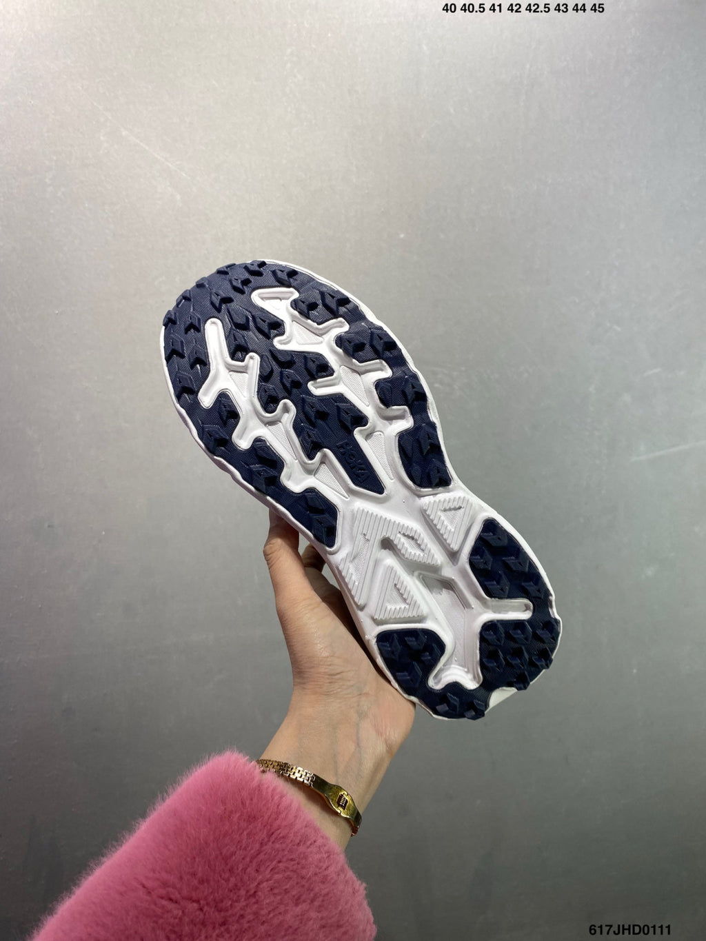 HOKA CHALLENGER 8 --1168716