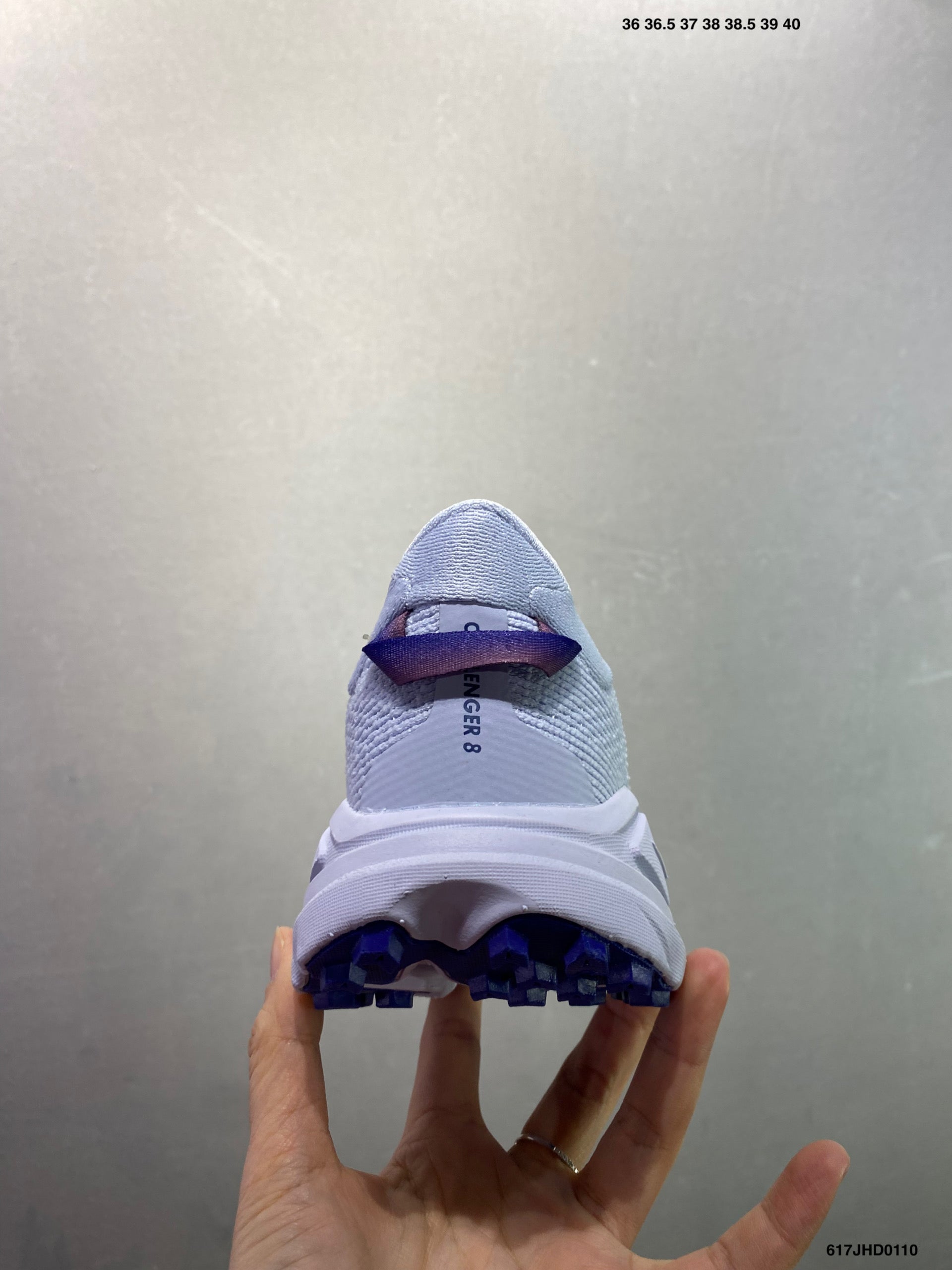 HOKA CHALLENGER 8 --1168717
