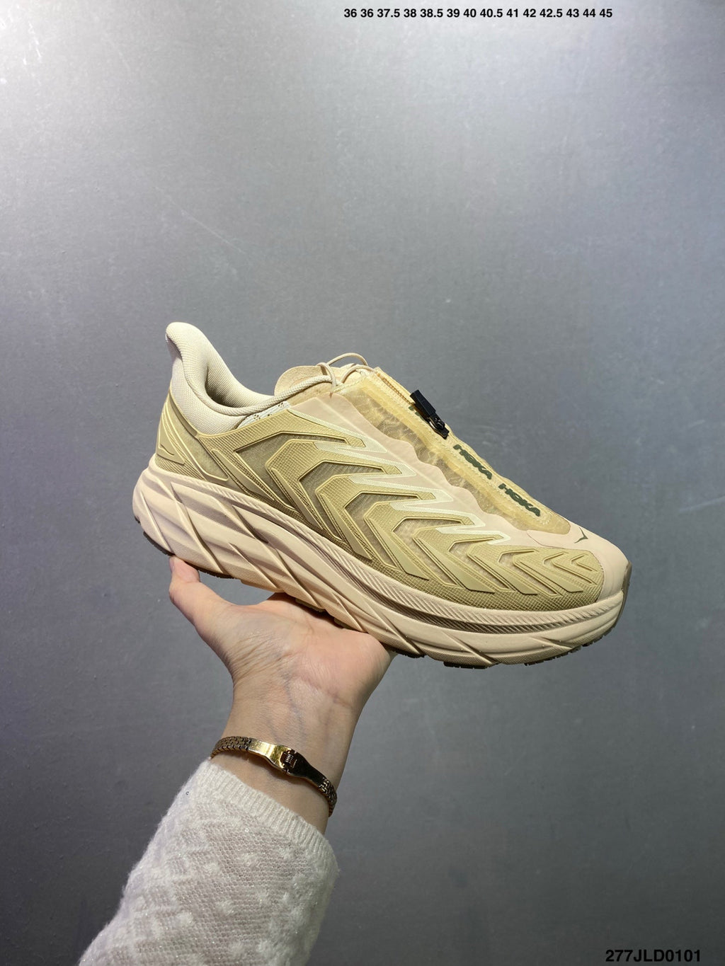 HOKA ONE ONE PROJECT TRANSPORT