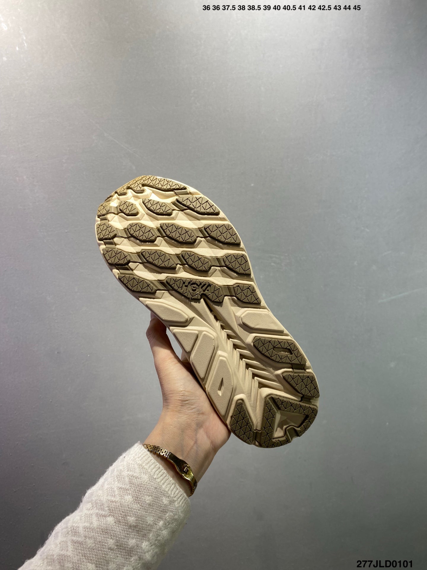 HOKA ONE ONE PROJECT TRANSPORT