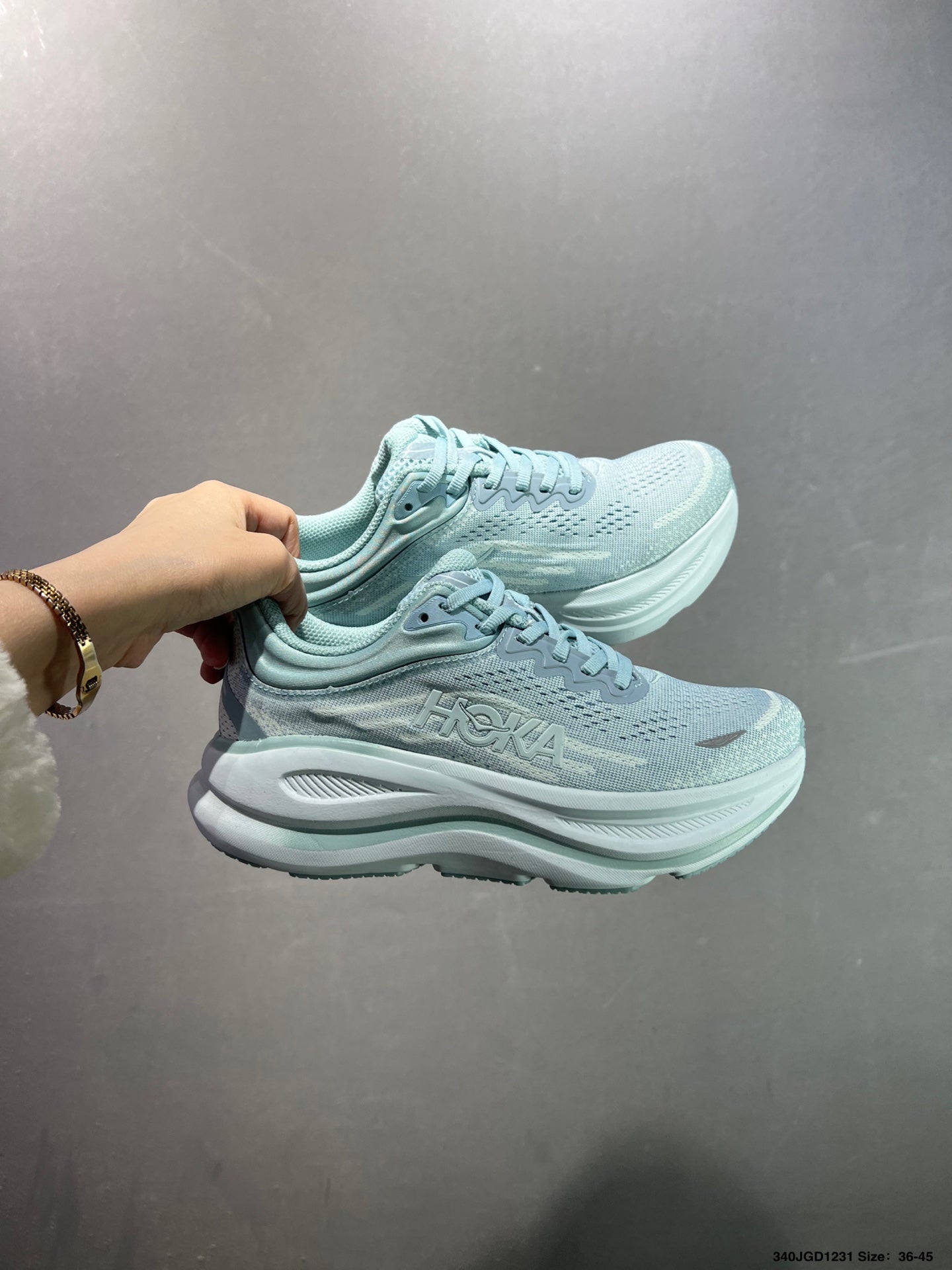HOKA ONE ONE Bondi 9