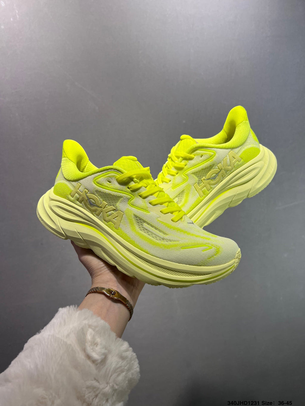 HOKA CHALLENGER 8