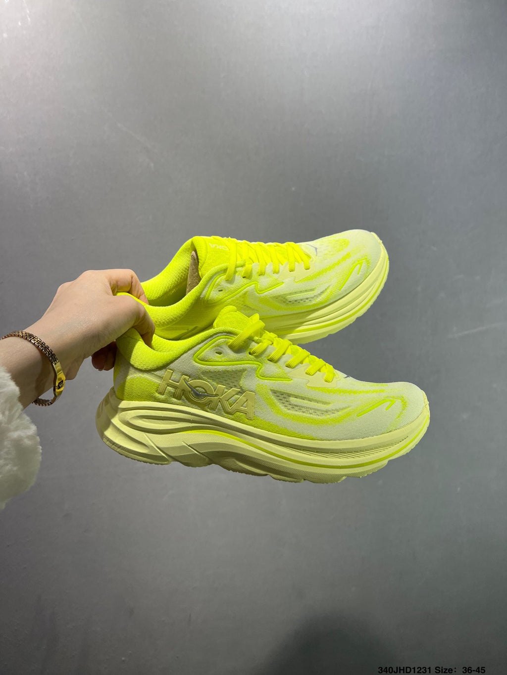 HOKA CHALLENGER 8