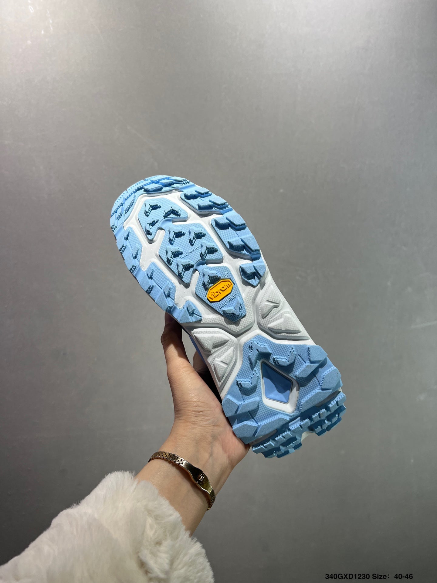HOKA ONE ONE Kaha 2 Frost Moc GTX