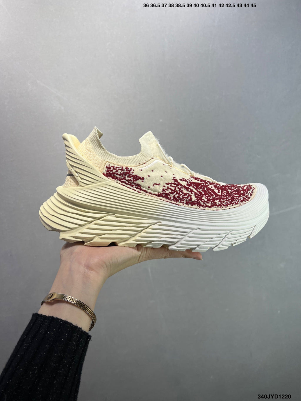 HOKA ONE ONE Restore TS