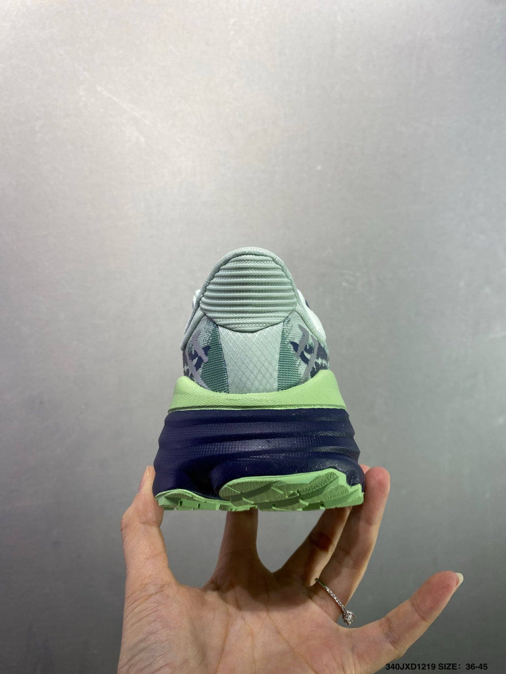 HOKA M Stinson 7