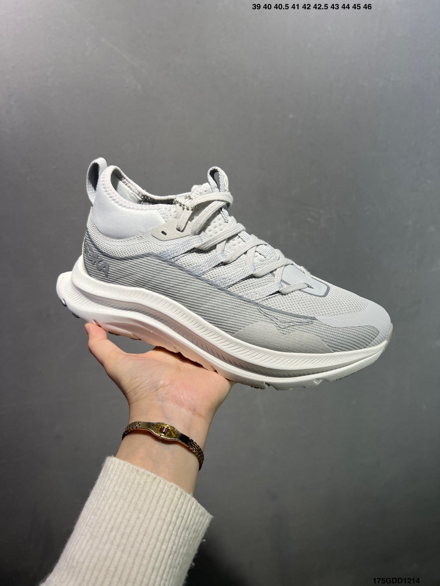 HOKA M KAWANA MID