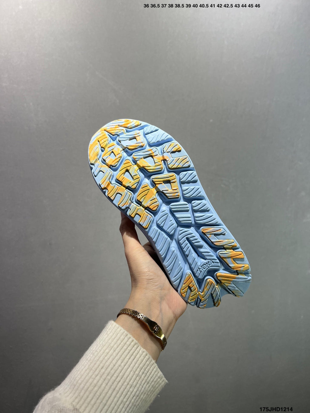 HOKA M KAWANA