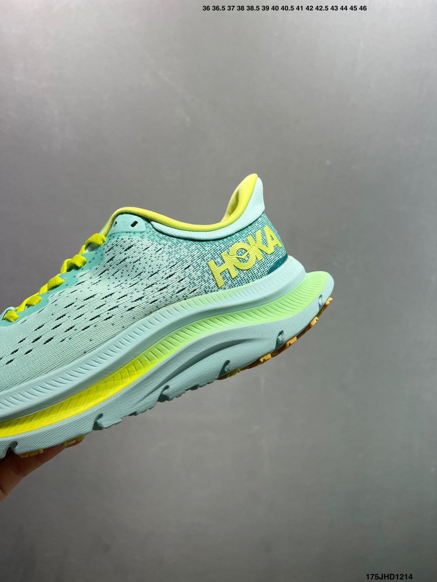 HOKA M KAWANA