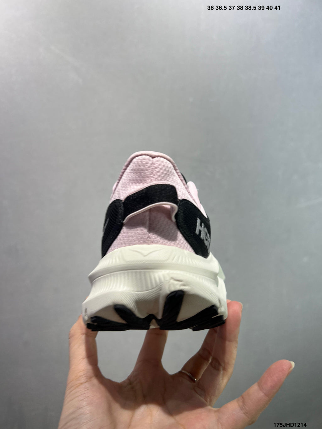 HOKA ONE ONE Kawana 2