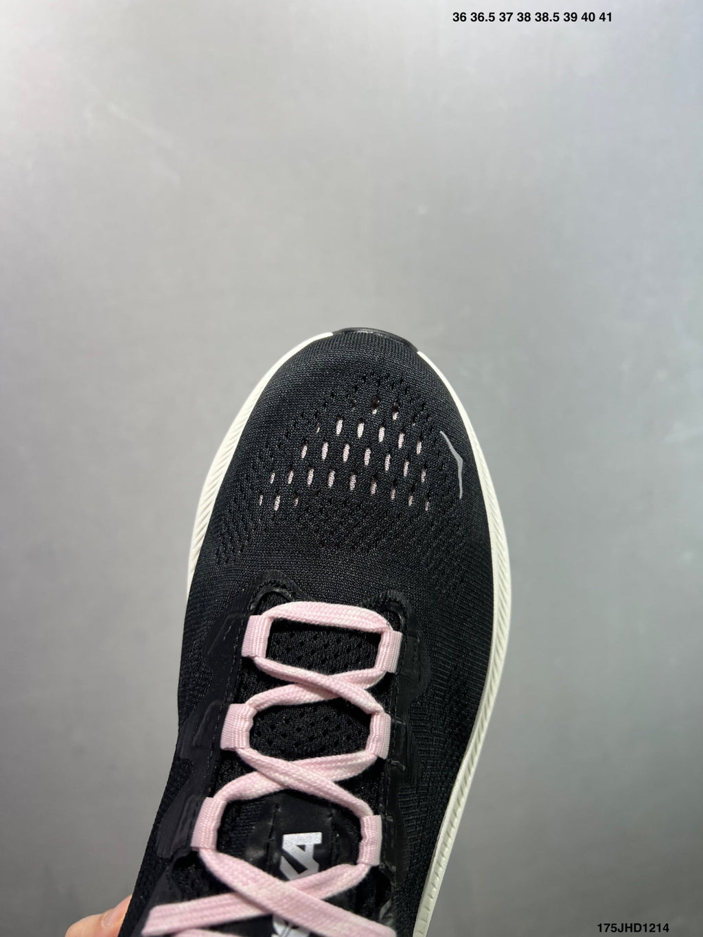 HOKA ONE ONE Kawana 2