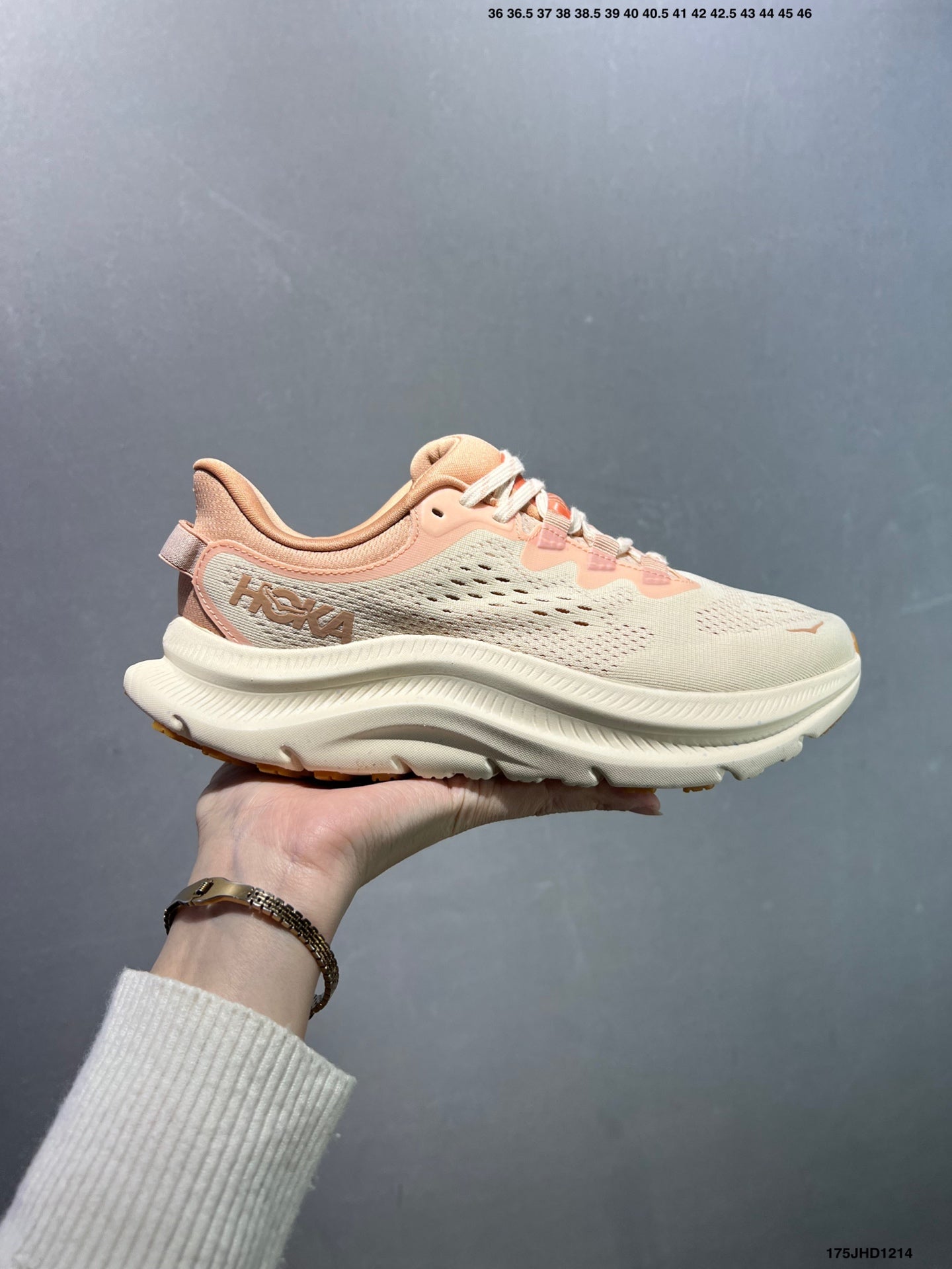 HOKA ONE ONE Kawana 2
