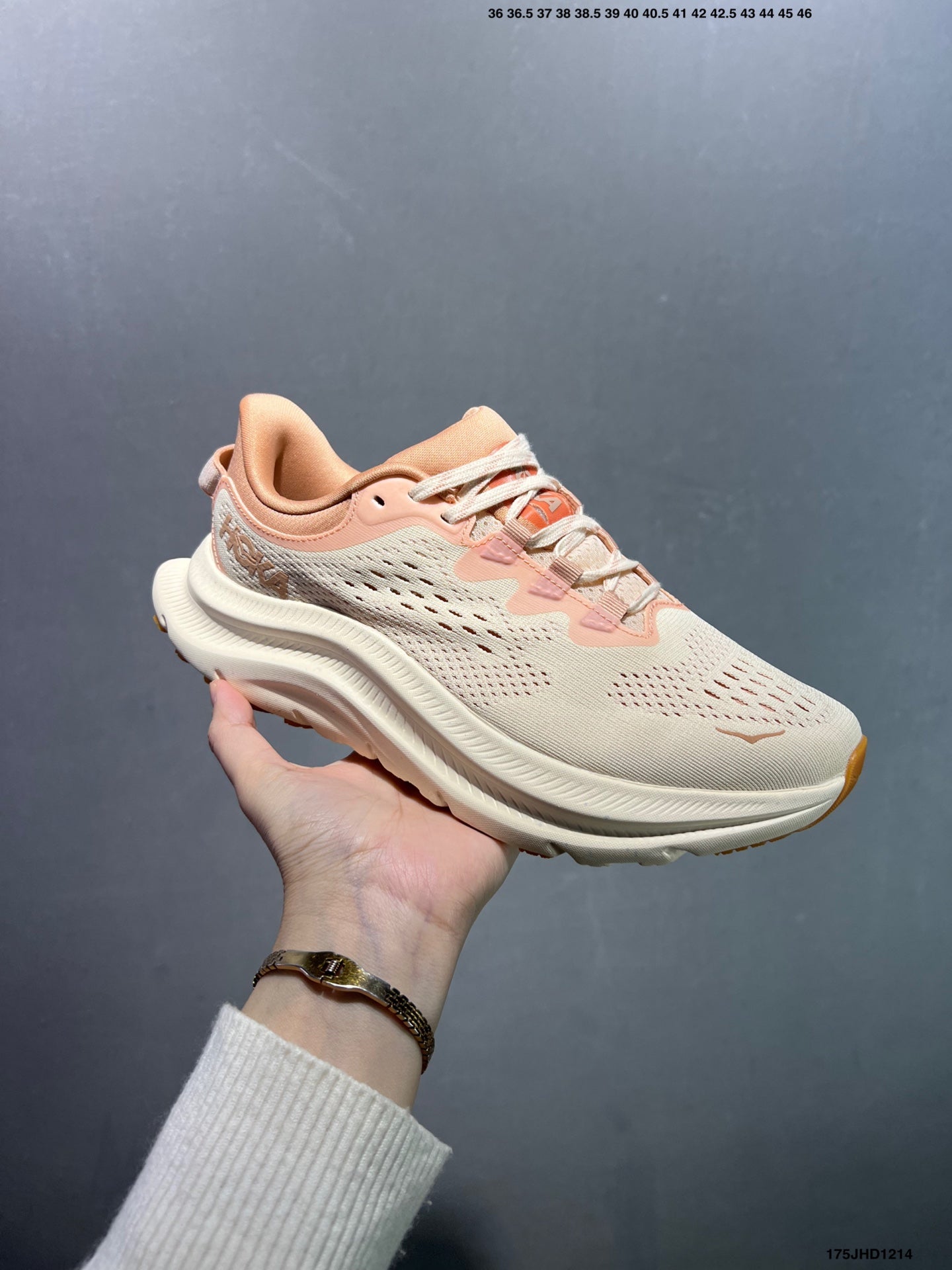 HOKA ONE ONE Kawana 2
