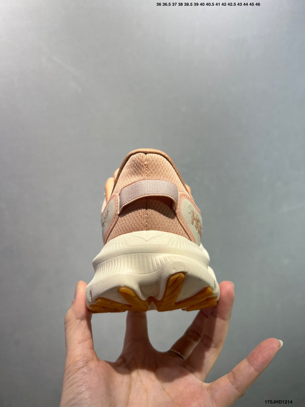 HOKA ONE ONE Kawana 2