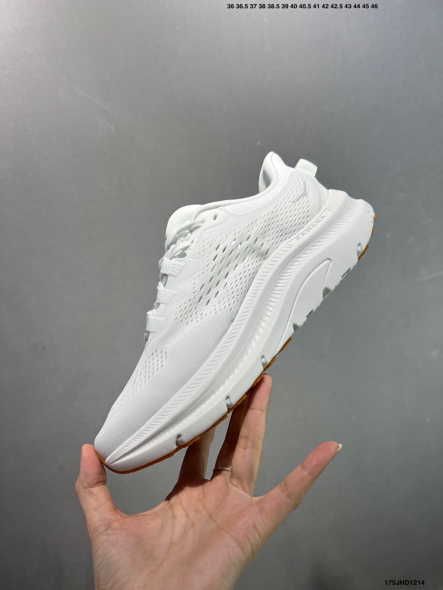 HOKA ONE ONE Kawana 2