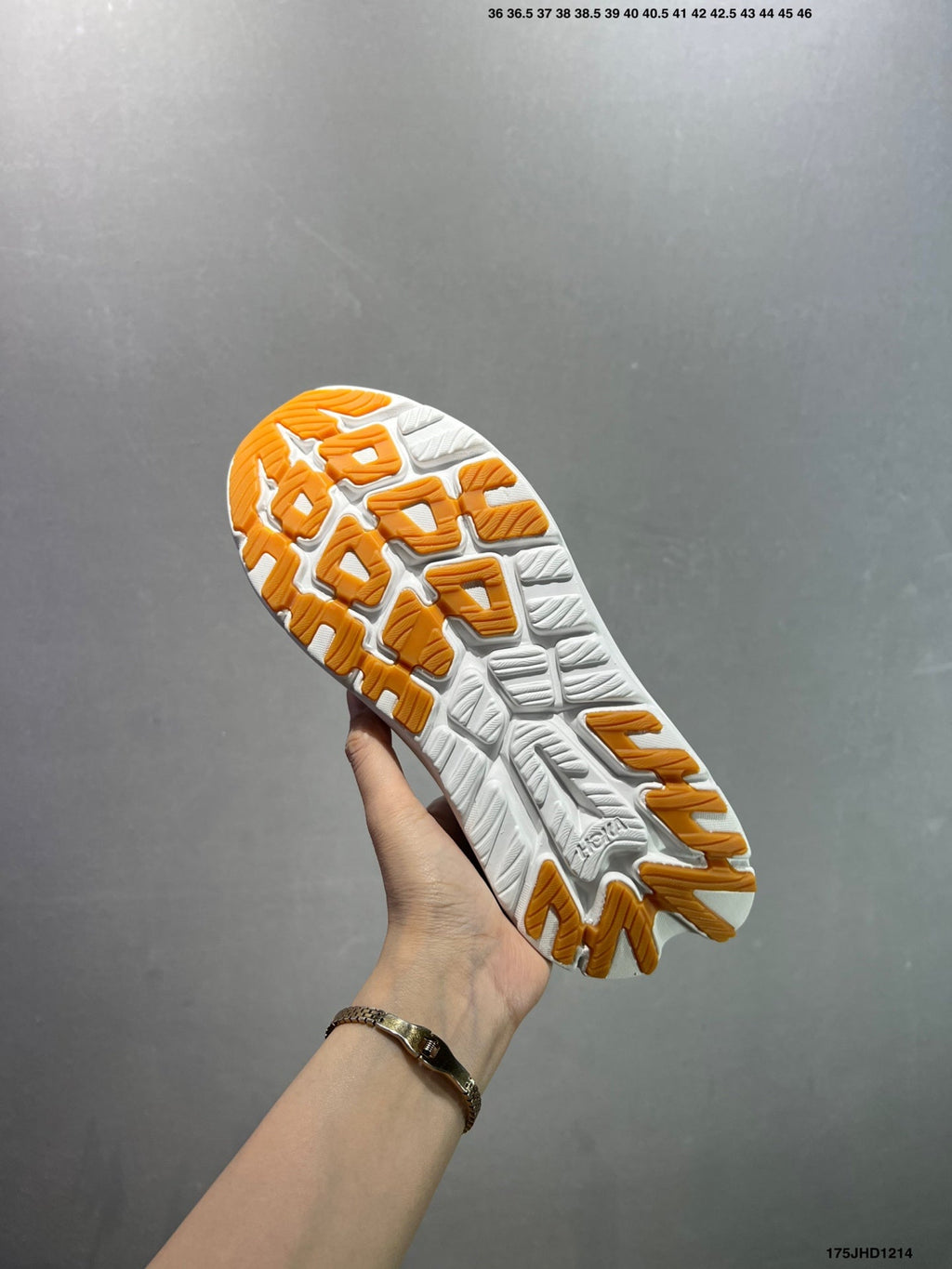 HOKA ONE ONE Kawana 2