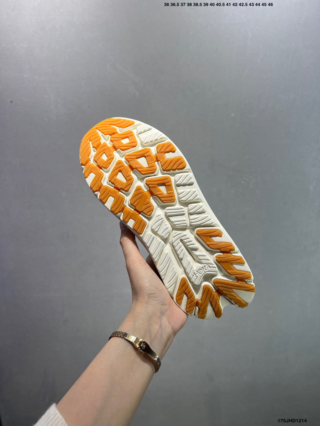 HOKA ONE ONE Kawana 2