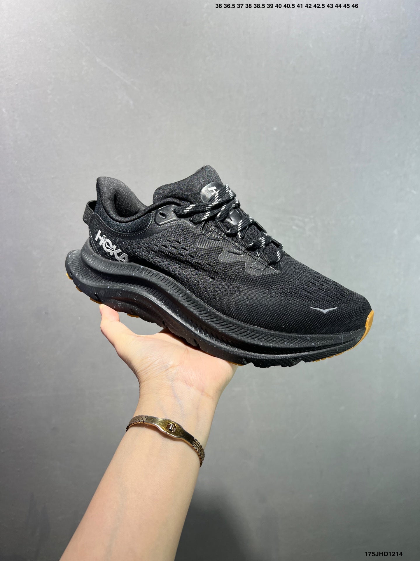 HOKA ONE ONE Kawana 2